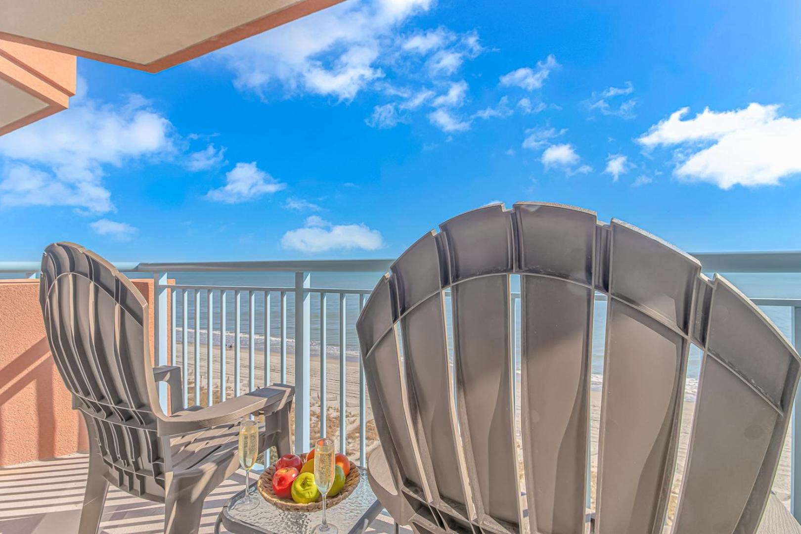 Immaculate! Beautifully Renovated Oceanfront 1 Bedroom Suite - Sleeps 6! - Roxanne Towers Unit 804 Миртл-Бич Экстерьер фото